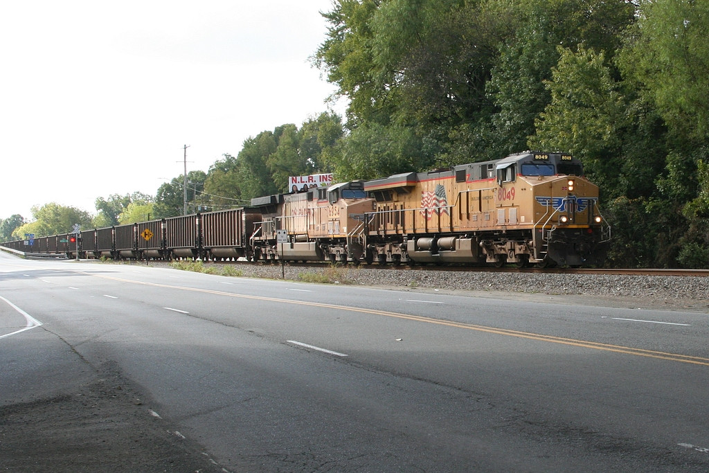 UP NB empty coal train heading back to Wyoming via the van buren sub